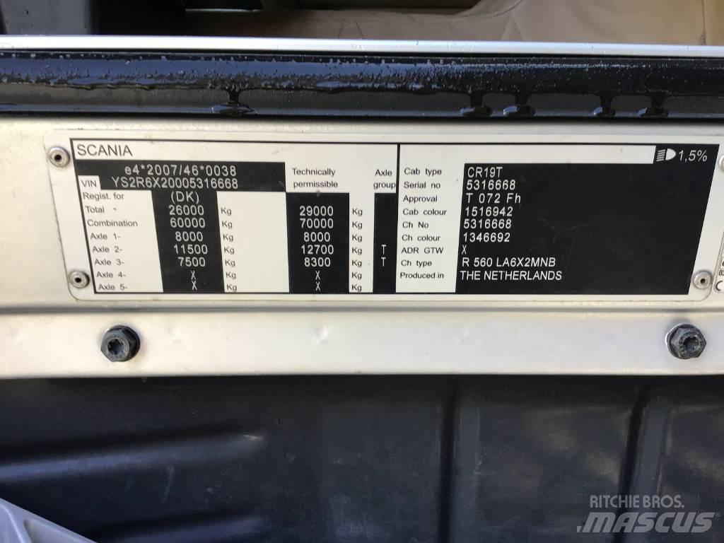 Scania R 560 Vetopöytäautot
