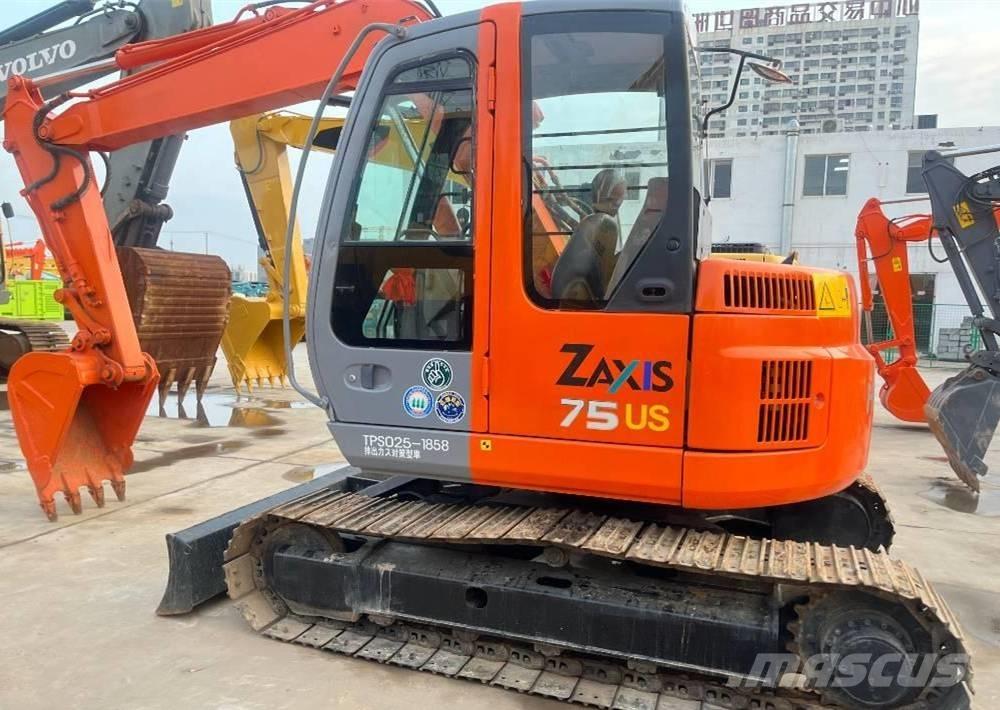 Hitachi ZX 75 Minikaivukoneet < 7t