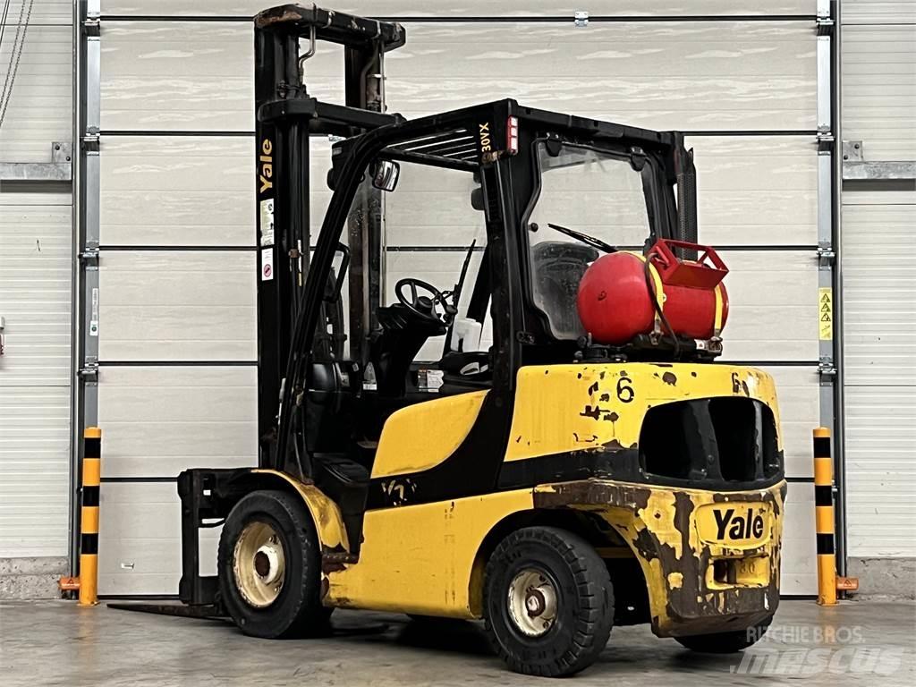 Yale GLP30VXV2445 Nestekaasutrukit
