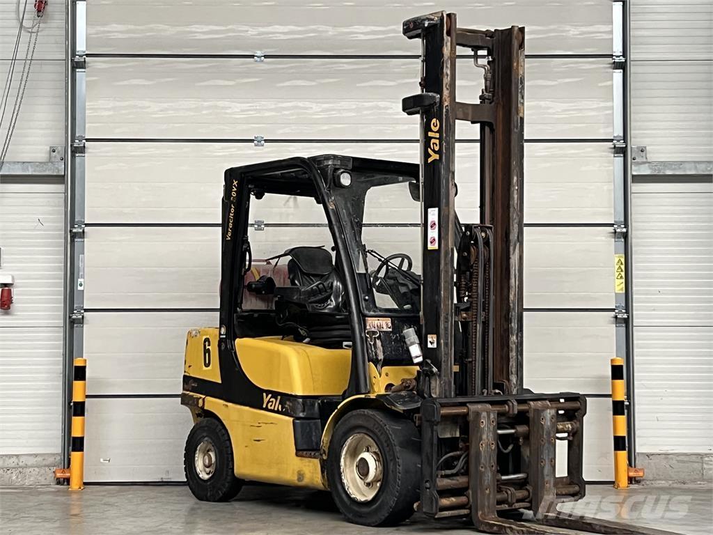 Yale GLP30VXV2445 Nestekaasutrukit