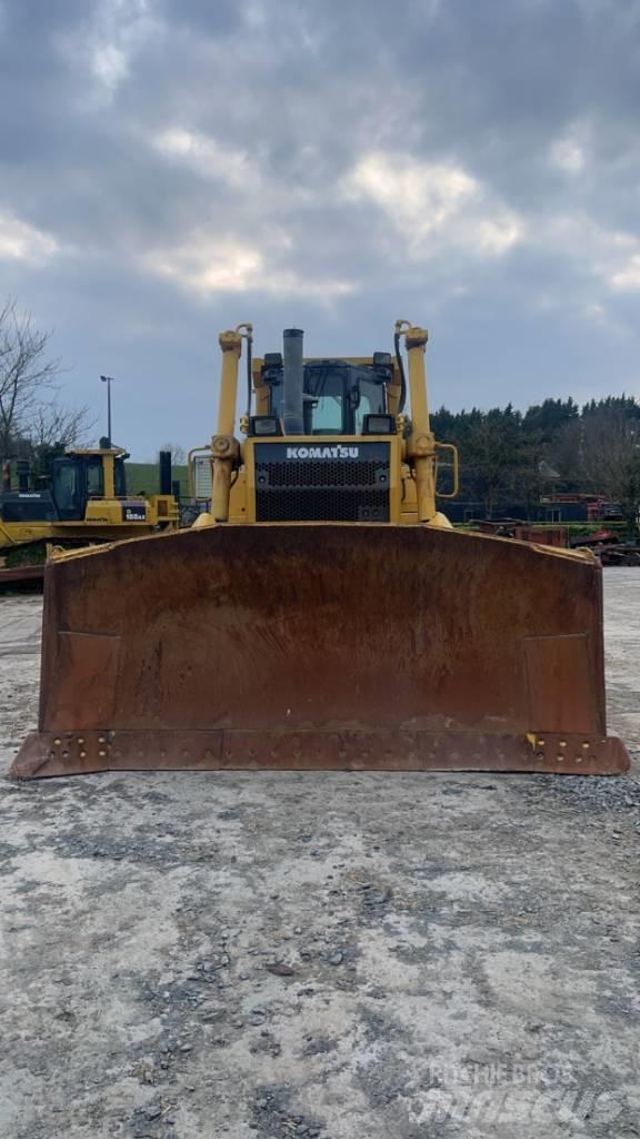 Komatsu D 155 AX-5 Telaketjupuskutraktorit