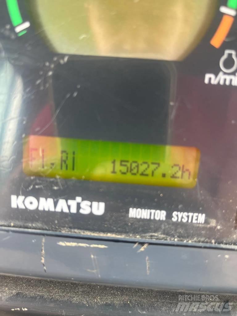 Komatsu D 155 AX-5 Telaketjupuskutraktorit