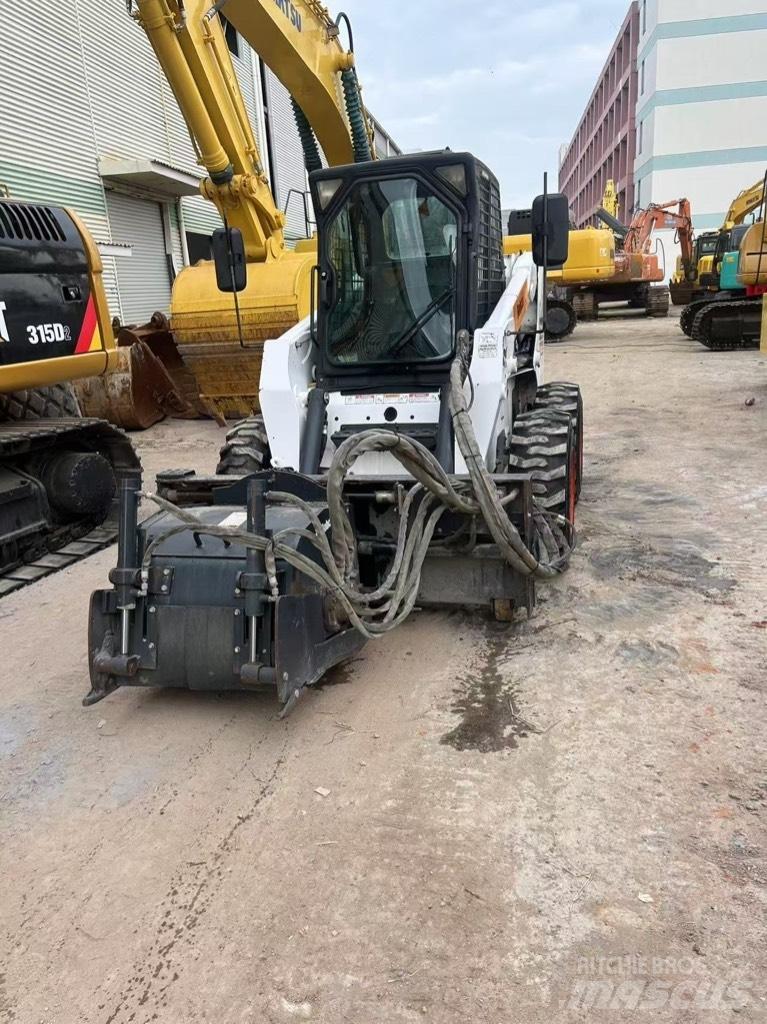 Bobcat S 220 Liukuohjatut kuormaajat