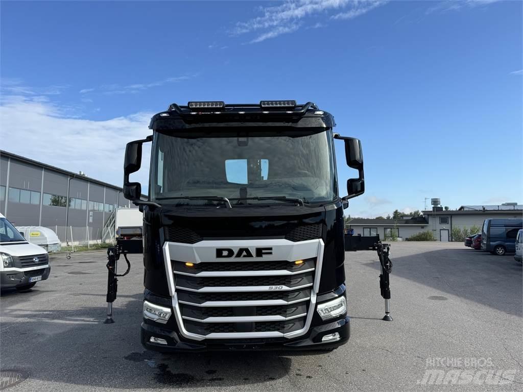 DAF XF 530 FAW 8X4 Nosturiautot