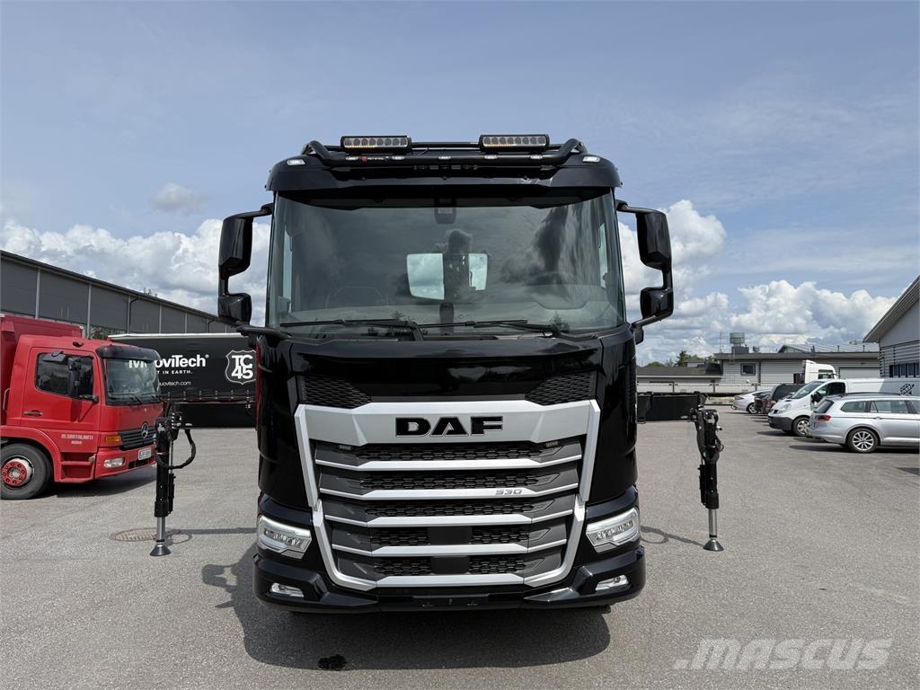 DAF XF 530 FAW 8X4 Nosturiautot