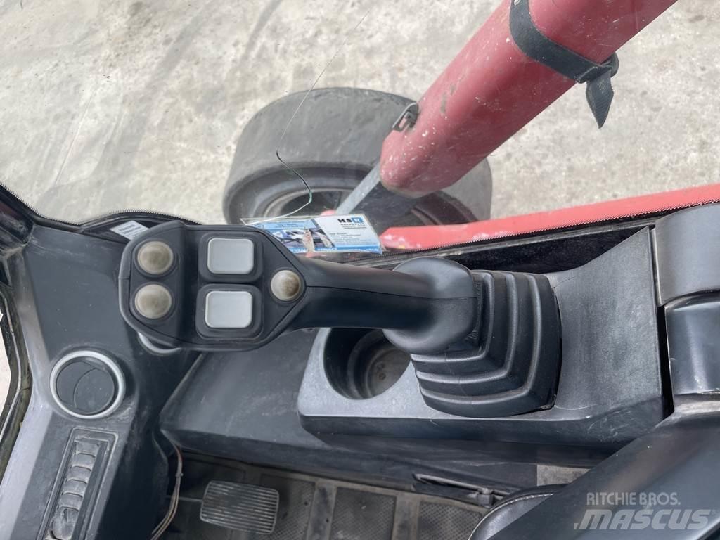 JCB R260 Juontokoneet