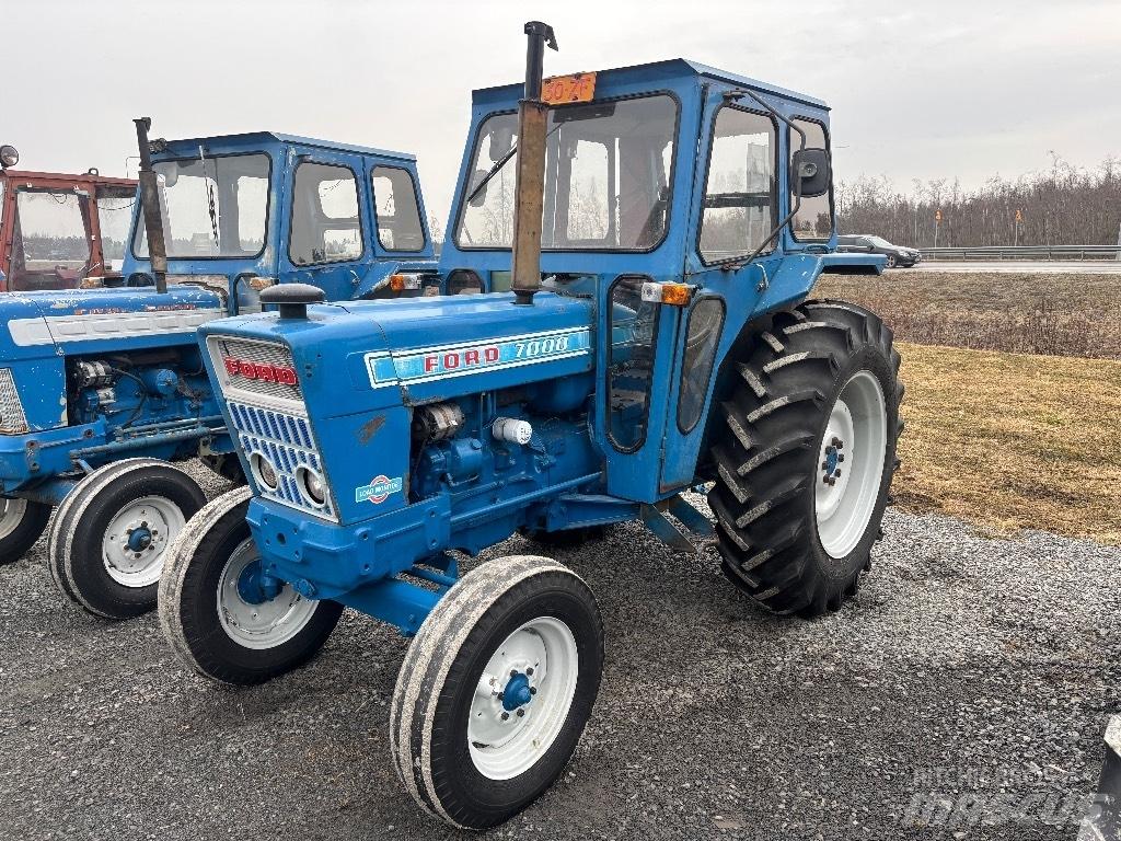 Ford 7000 Traktorit