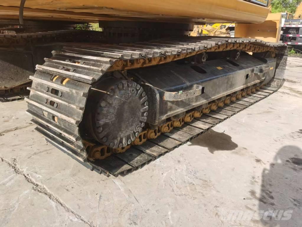 CAT 320d2 Telakaivukoneet