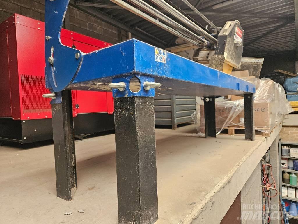  Fastverdini BS1200 Myllyt / Murskaus koneet