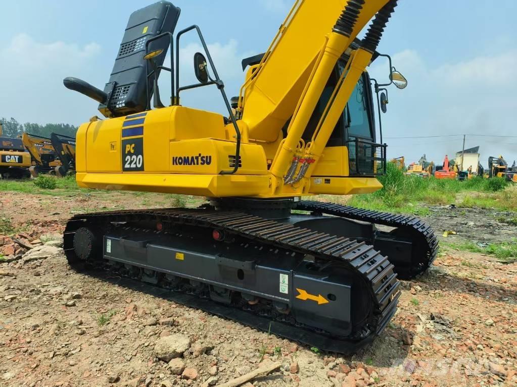 Komatsu PC 220-8 Telakaivukoneet