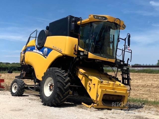 New Holland CX 5090 Leikkuupuimurit