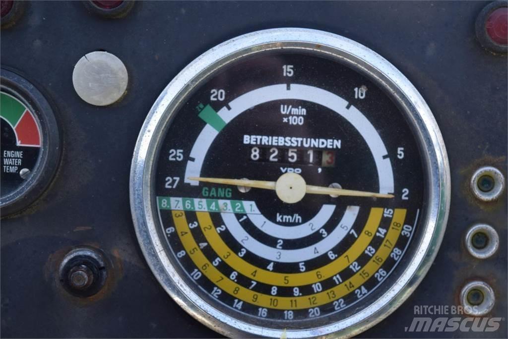 John Deere 2130 Traktorit