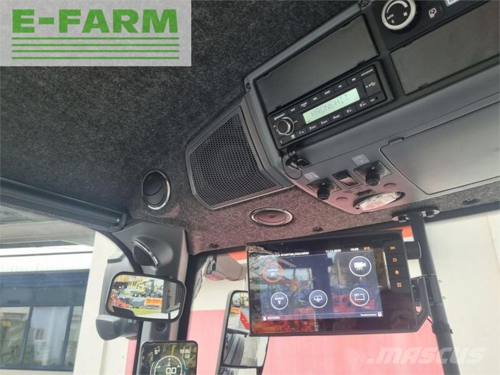 Valtra q305 Traktorit