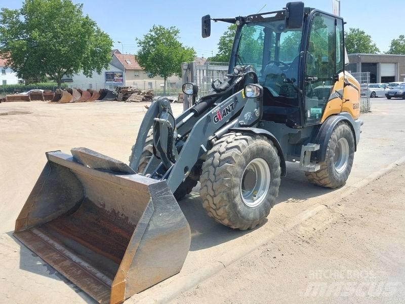 Giant G 5000 X-Tra Liukuohjatut kuormaajat