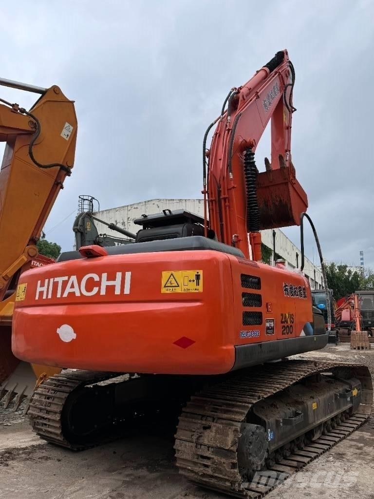 Hitachi ZX 200 Telakaivukoneet