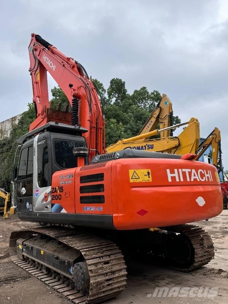 Hitachi ZX 200 Telakaivukoneet