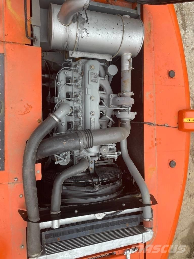 Hitachi ZX 200 Telakaivukoneet