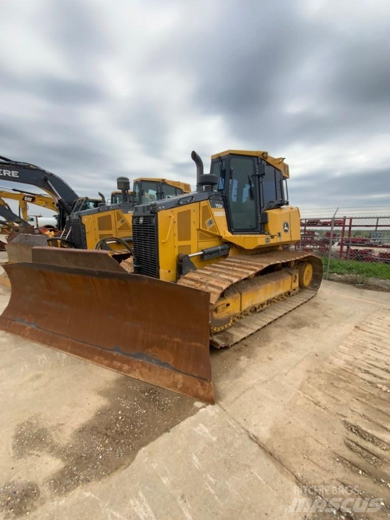 DEERE 750K Telaketjupuskutraktorit