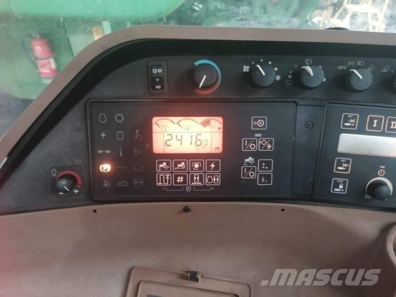 John Deere 8520 T Traktorit