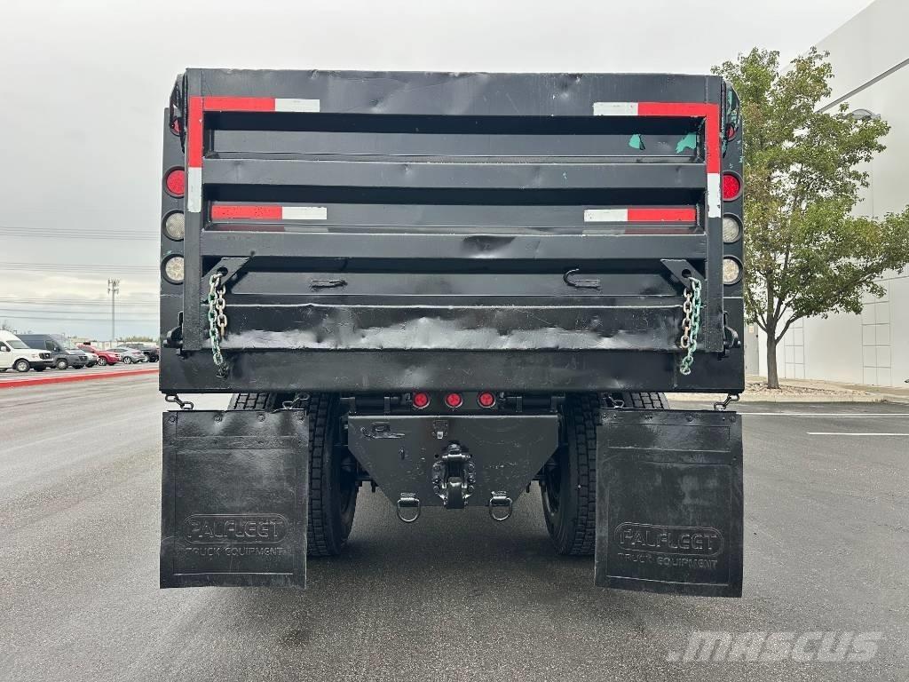 Peterbilt 337 Sora- ja kippiautot
