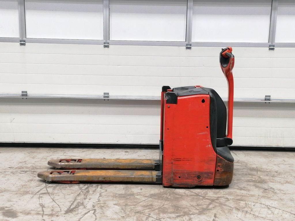 Linde T16L Lavansiirtotrukit