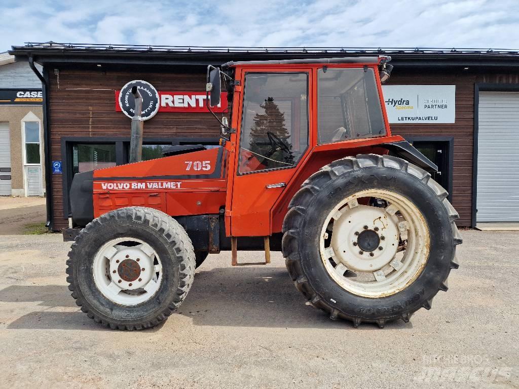 Valmet 705 Traktorit