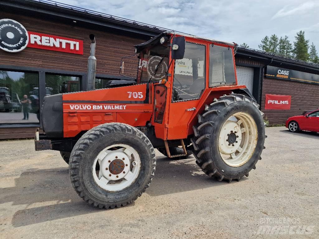 Valmet 705 Traktorit