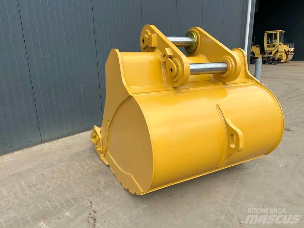 CAT 349D - UB Kauhat