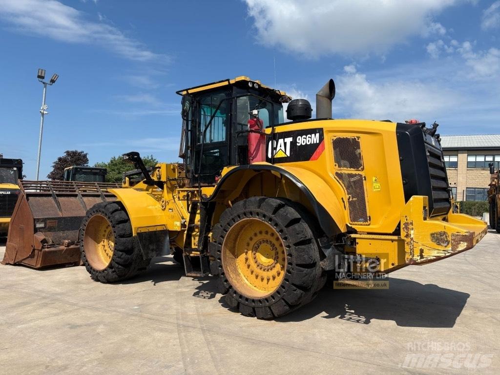CAT 966 M Pyöräkuormaajat