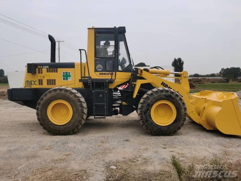 Komatsu WA 320-5 Pyöräkuormaajat