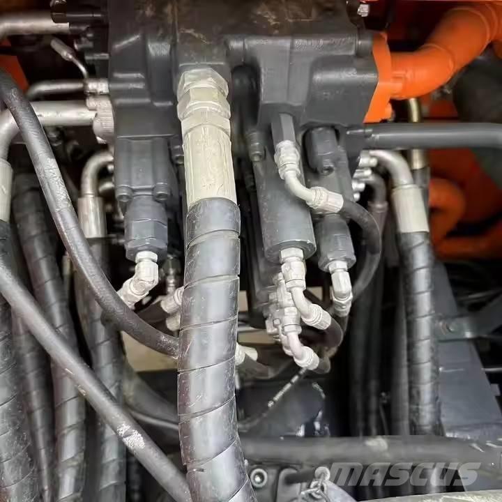 Doosan DX 300 LC Telakaivukoneet