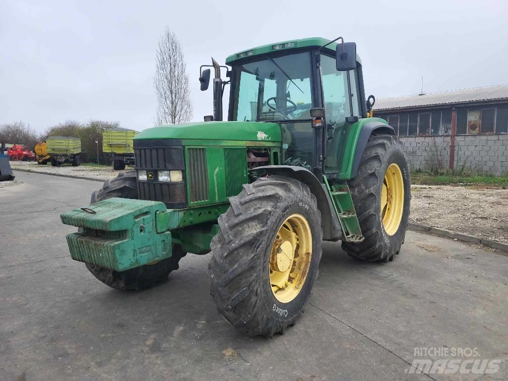 John Deere 6910 Traktorit