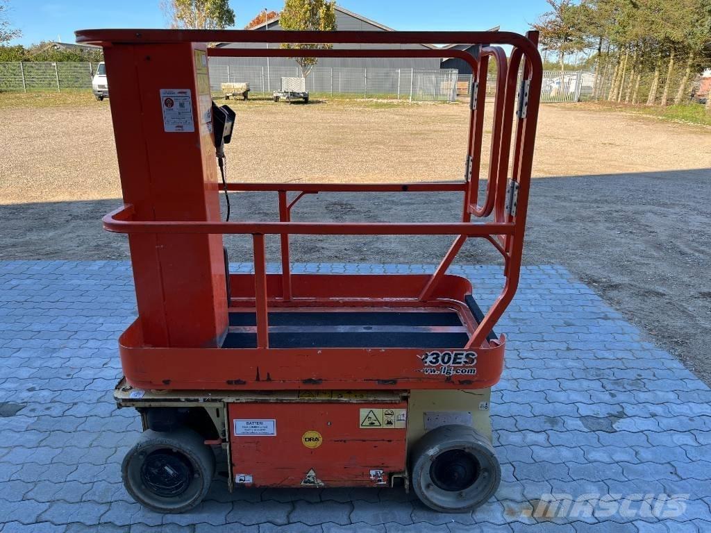 JLG 1230 ES Henkilönostimet ja nostolaitteet