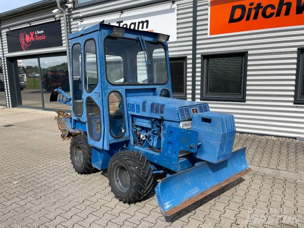Ditch Witch 3700 DD Ketjukaivurit