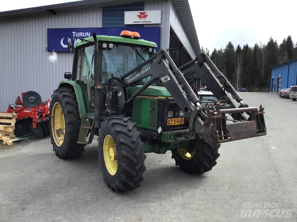 John Deere 6200 Traktorit