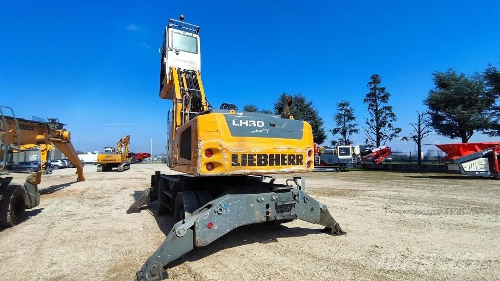 Liebherr LH 30 M Jätteenkäsittelijät