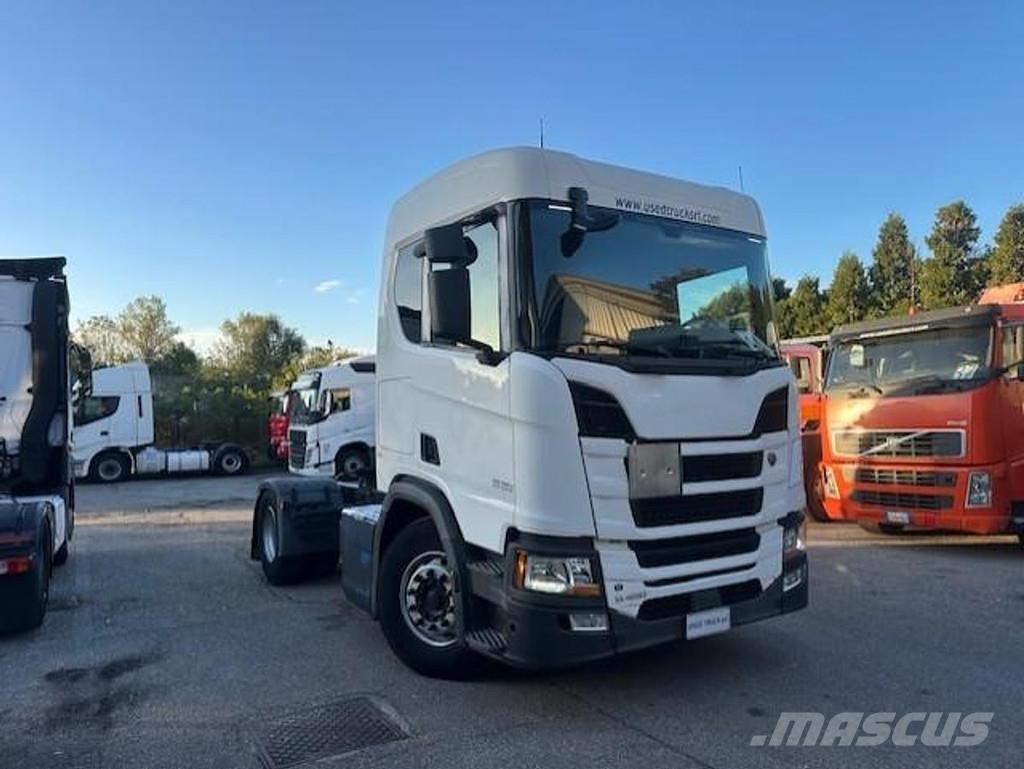 Scania R 450 Vetopöytäautot