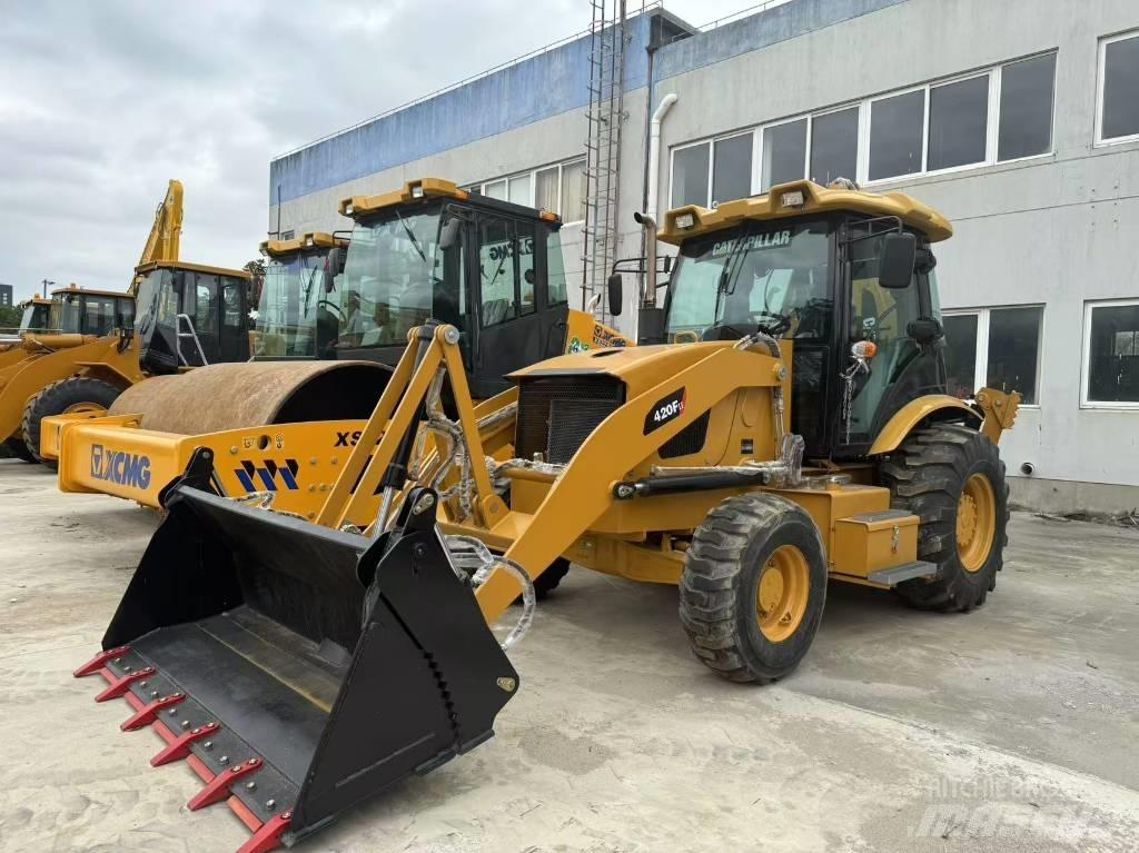 CAT 420 F Kaivurikuormaajat