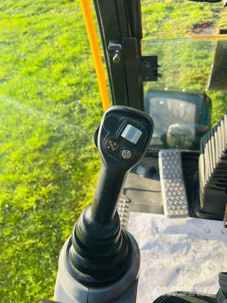 JCB 110 W Hydradig Pyöräkaivukoneet