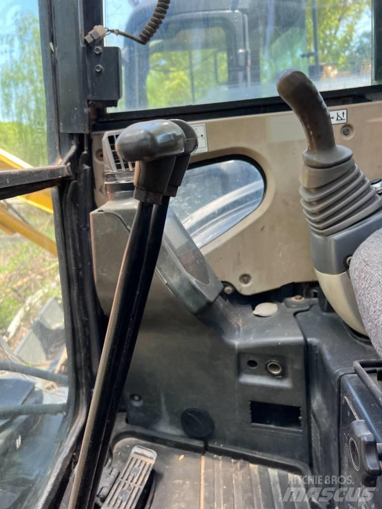 Hitachi ZX65UR Minikaivukoneet < 7t