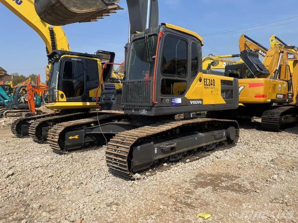 Volvo ec240 Pitkävartiset kaivinkoneet