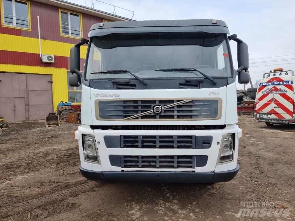 Volvo FM400 8x4 Nostovarsi-vaihtolavakuorma-autot
