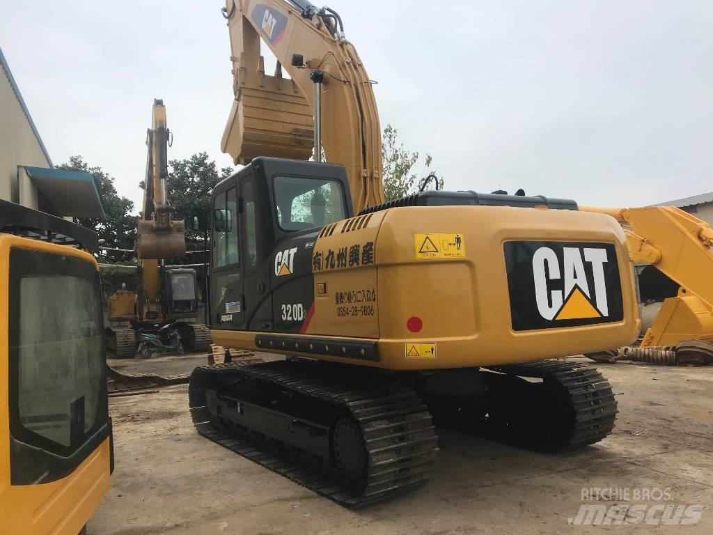 CAT 320 D L Telakaivukoneet