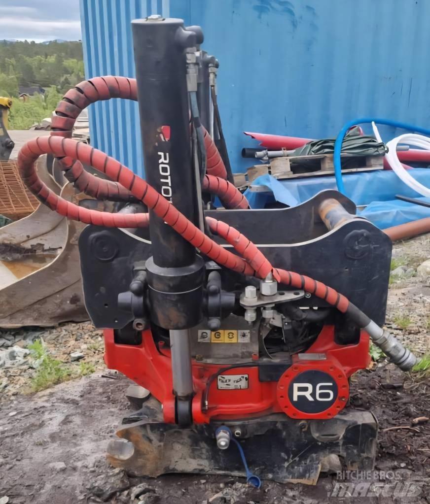 Komatsu PC 210 LC Telakaivukoneet