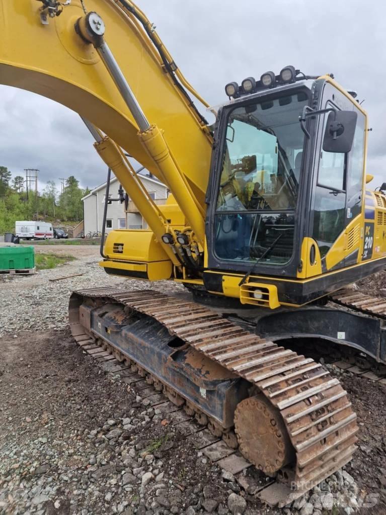 Komatsu PC 210 LC Telakaivukoneet