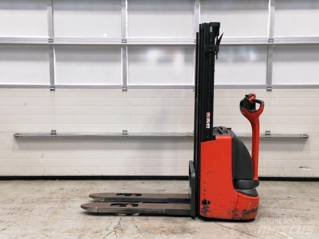 Linde L10 Käyden ajettavat pinoamistrukit