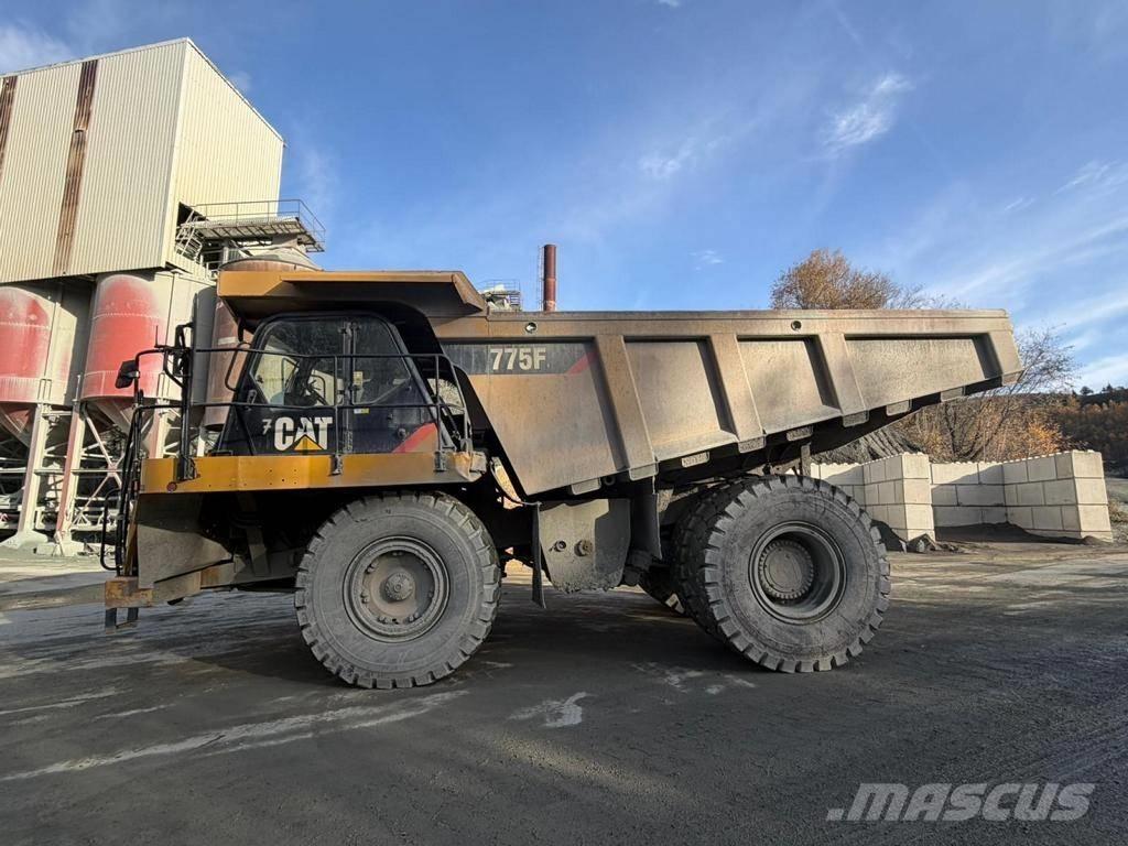 CAT 775 F Maansiirtoautot