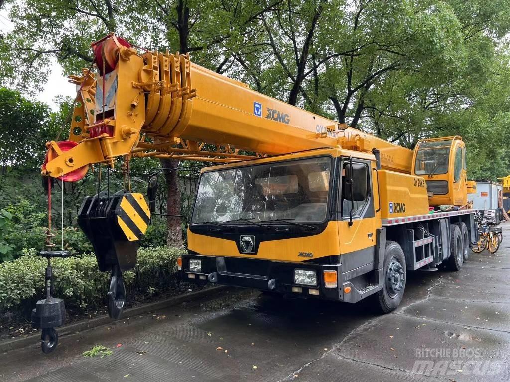 XCMG QY25KC Mobiilinosturit