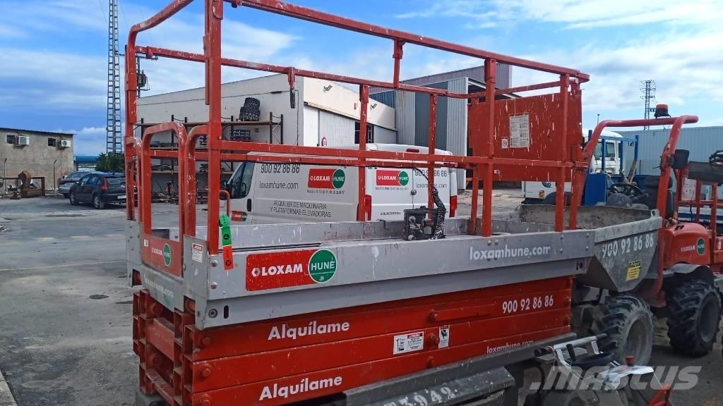 JLG 3246 ES Saksilavat