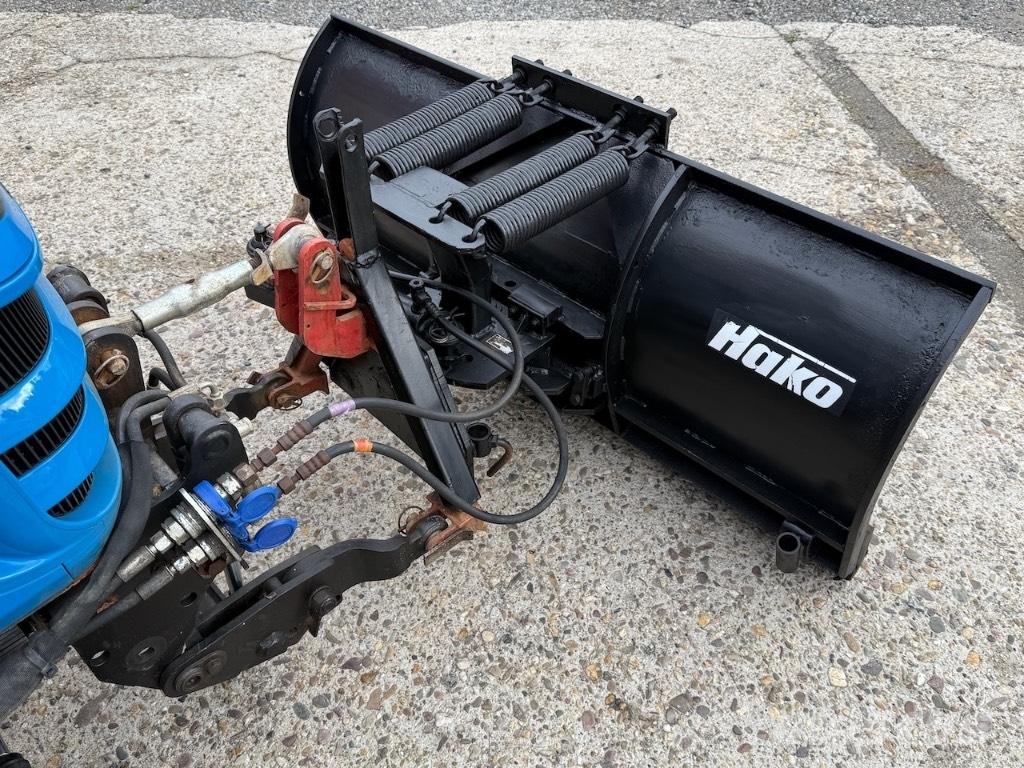 LS J 27 HST Snowline Traktorit